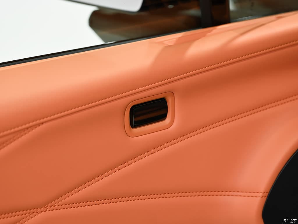 2025 Zeekr X — Zeekr X front seats, for export